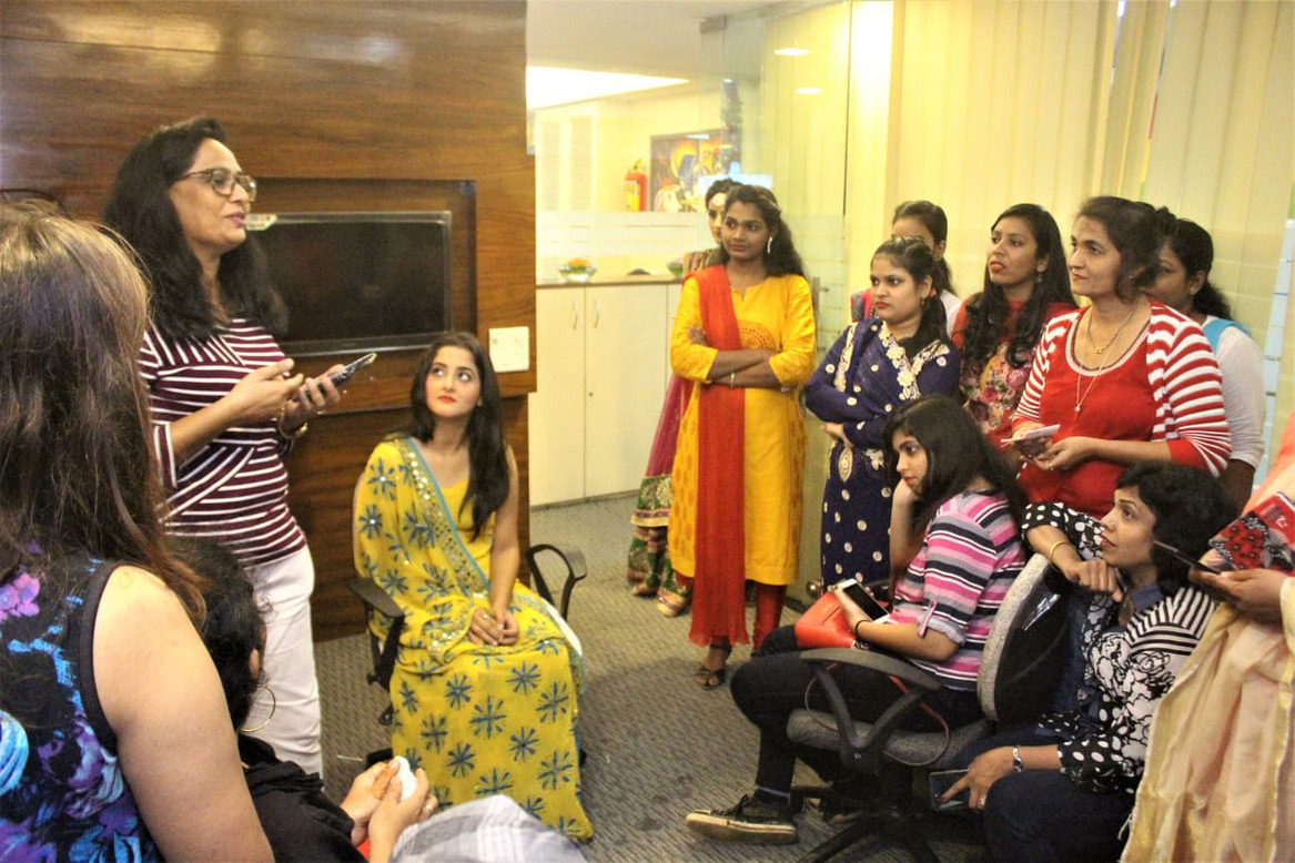 Provided professional makeup training in Juhu, Mumbai